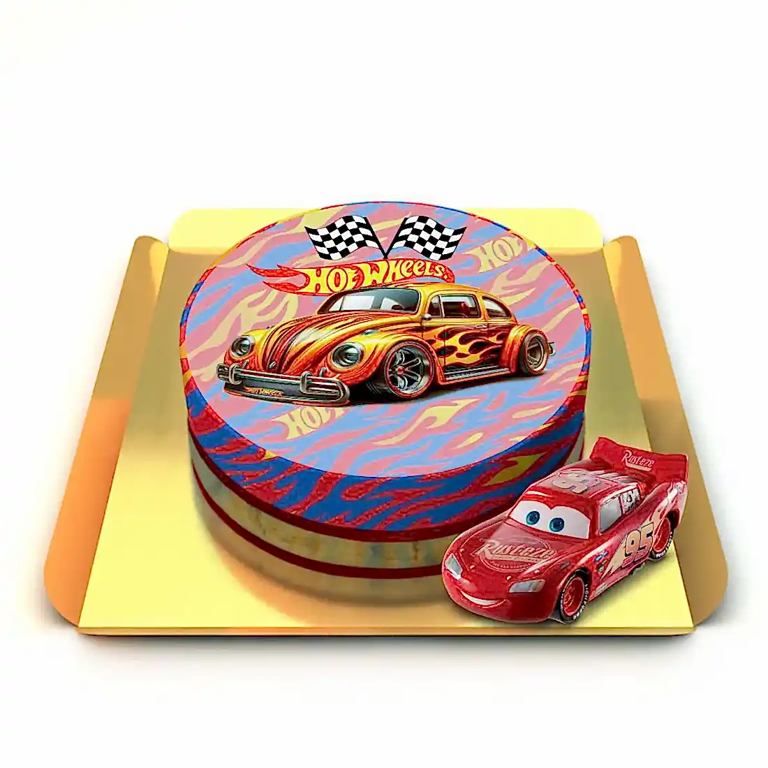 Hot Wheels Pastası ve Şimşek Mcqueen Oyuncağı