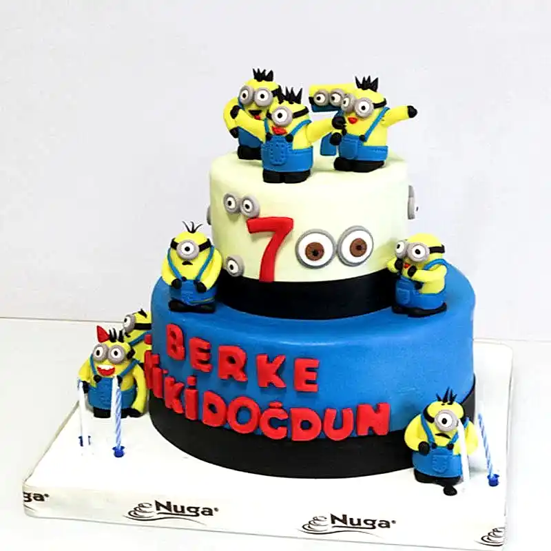 Minions Doğum Günü Pasta